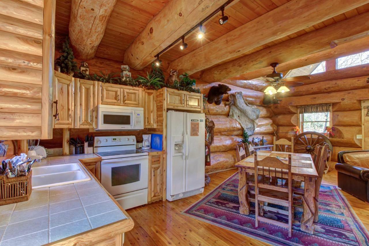 Chief Big Log Villa Hatchertown Bagian luar foto