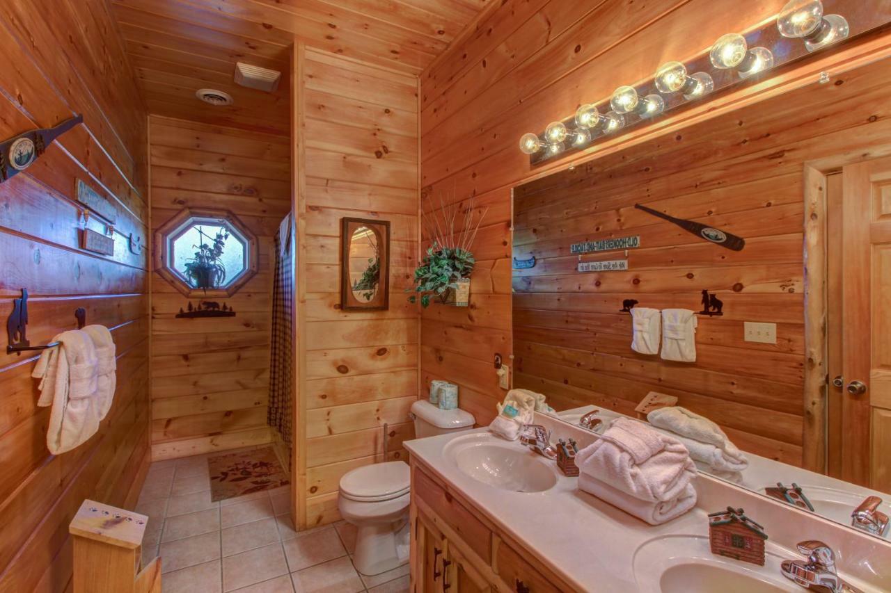 Chief Big Log Villa Hatchertown Bagian luar foto