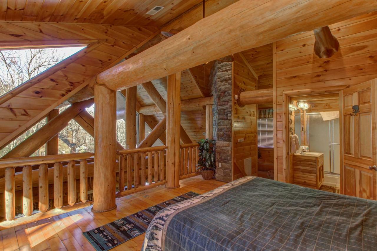 Chief Big Log Villa Hatchertown Bagian luar foto