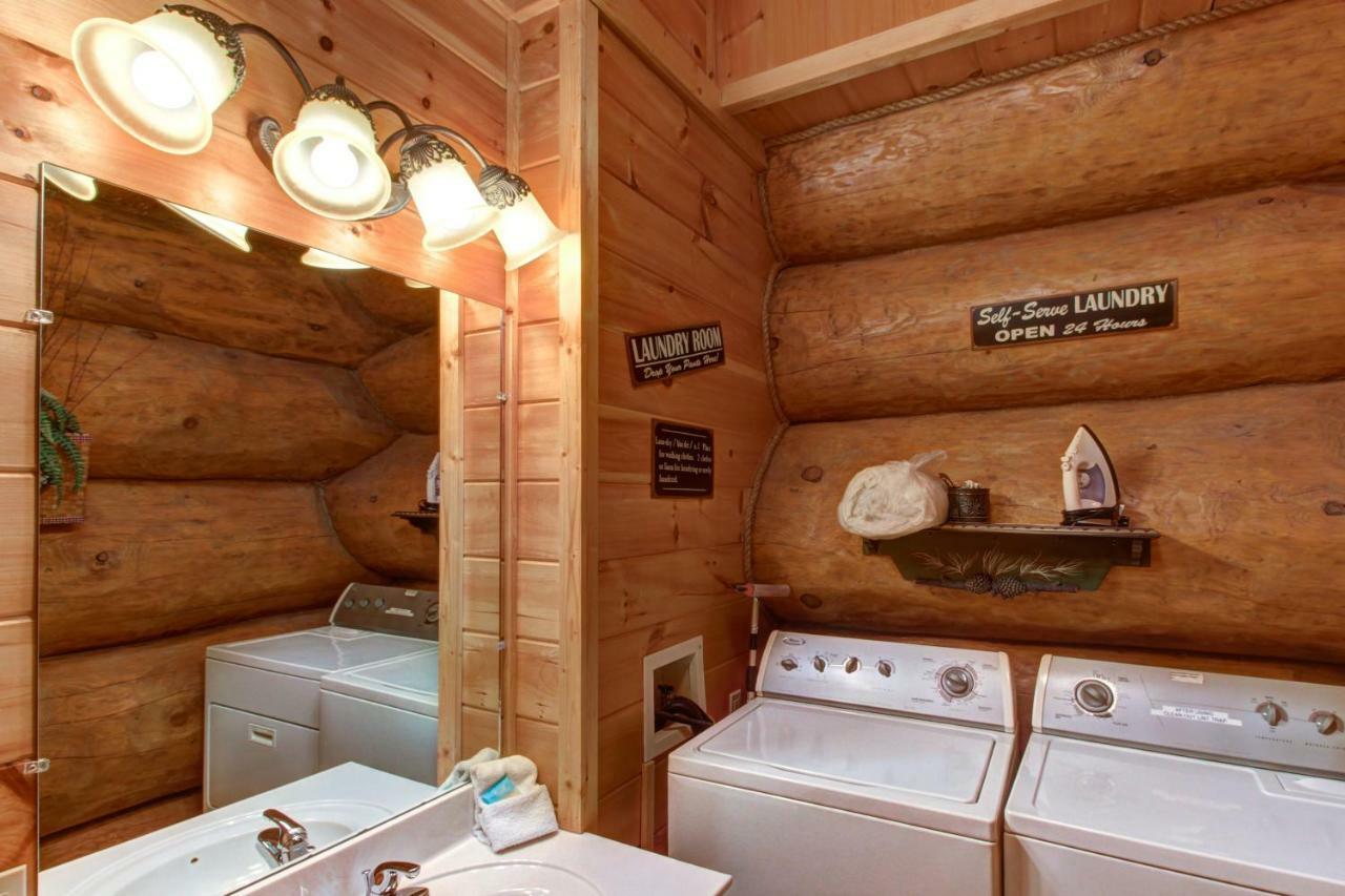 Chief Big Log Villa Hatchertown Bagian luar foto